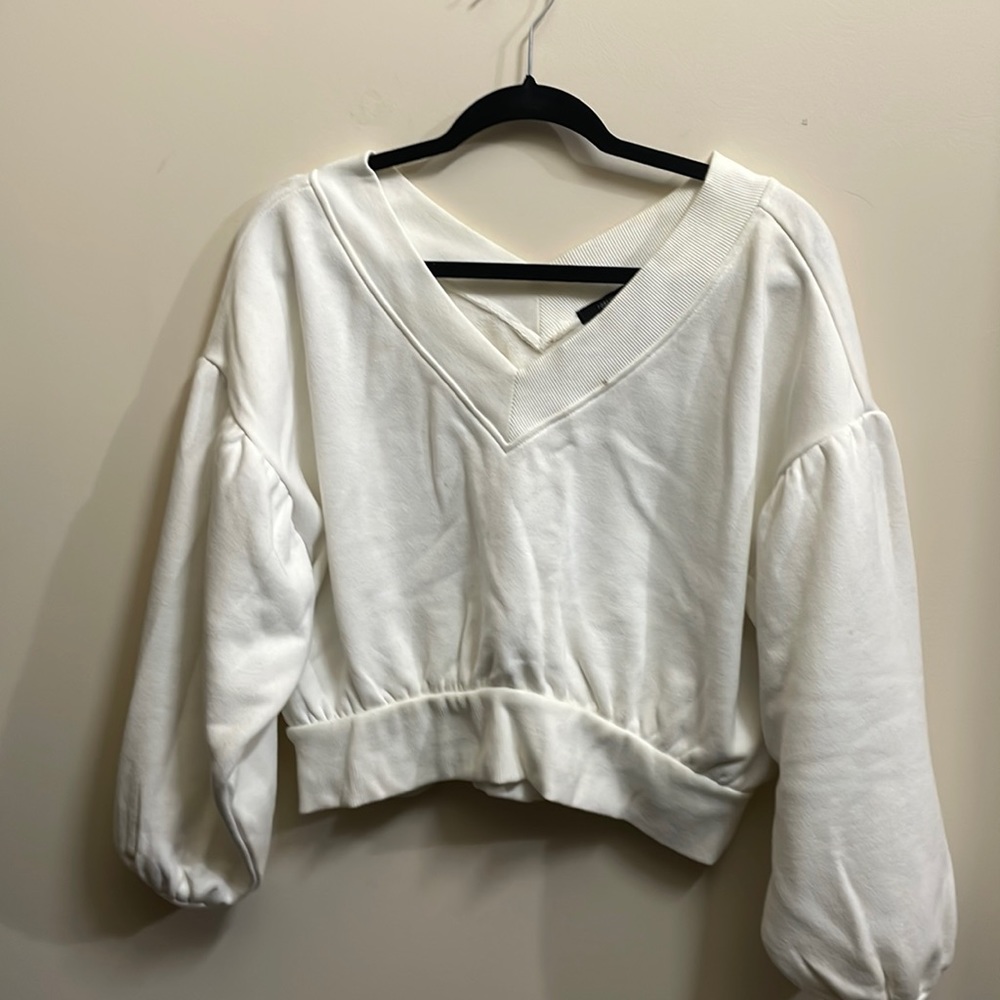 Forever 21 Cropped White Sweater